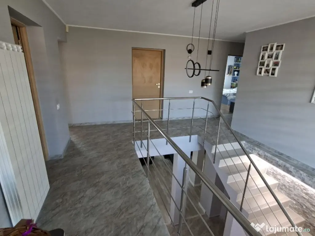 Vila P+1E de vanzare in localitatea Eforie Nord, zona de vile