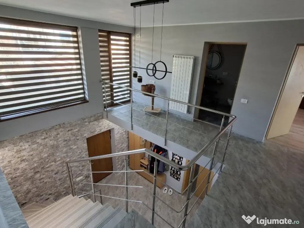 Vila P+1E de vanzare in localitatea Eforie Nord, zona de vile