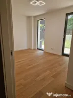 Piata Unirii Apart nou finisaje lux 131 mp plus curte 200...