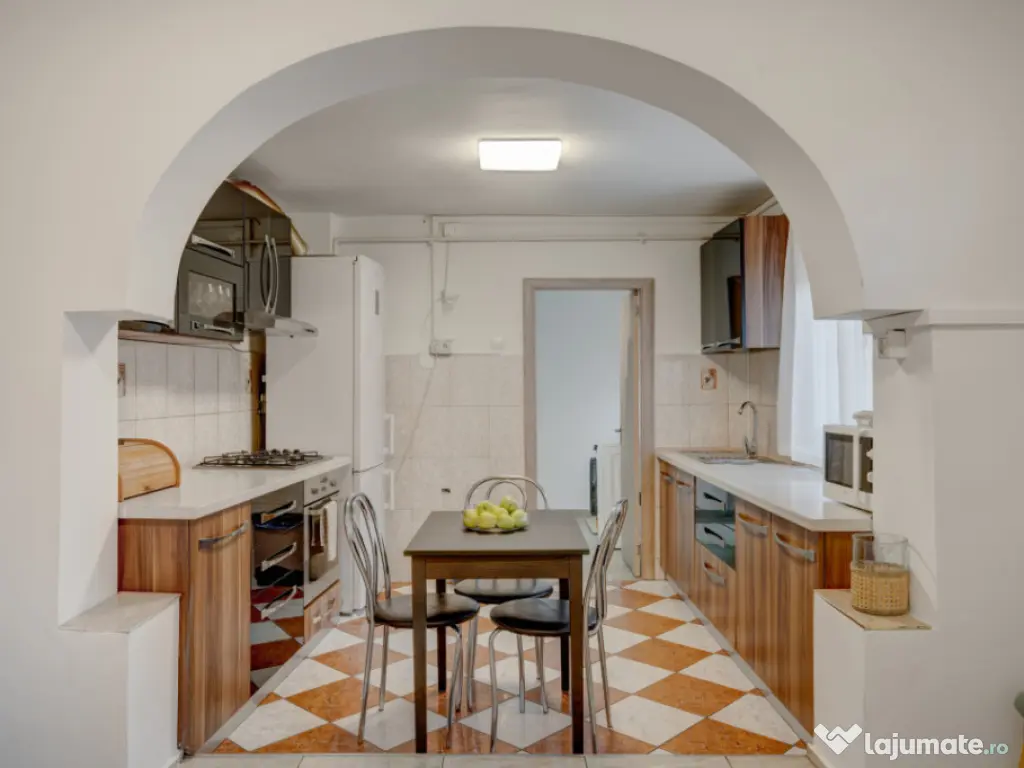 Casă interbelica cu farmec, în apropiere de Mall Vitan