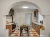 Casă interbelica cu farmec, în apropiere de Mall Vitan 