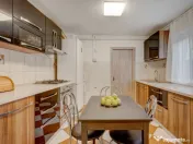 Casă interbelica cu farmec, în apropiere de Mall Vitan 