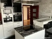 Apartament 3 camere superb zona Republicii 