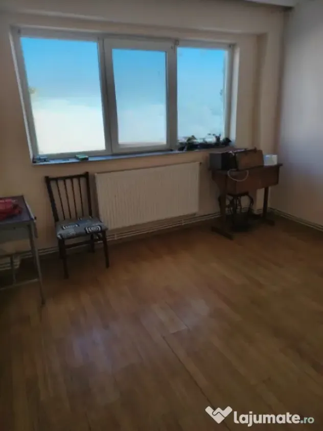 - Apartament 2 camere confort 1 decomandat, zona Radu Negru,