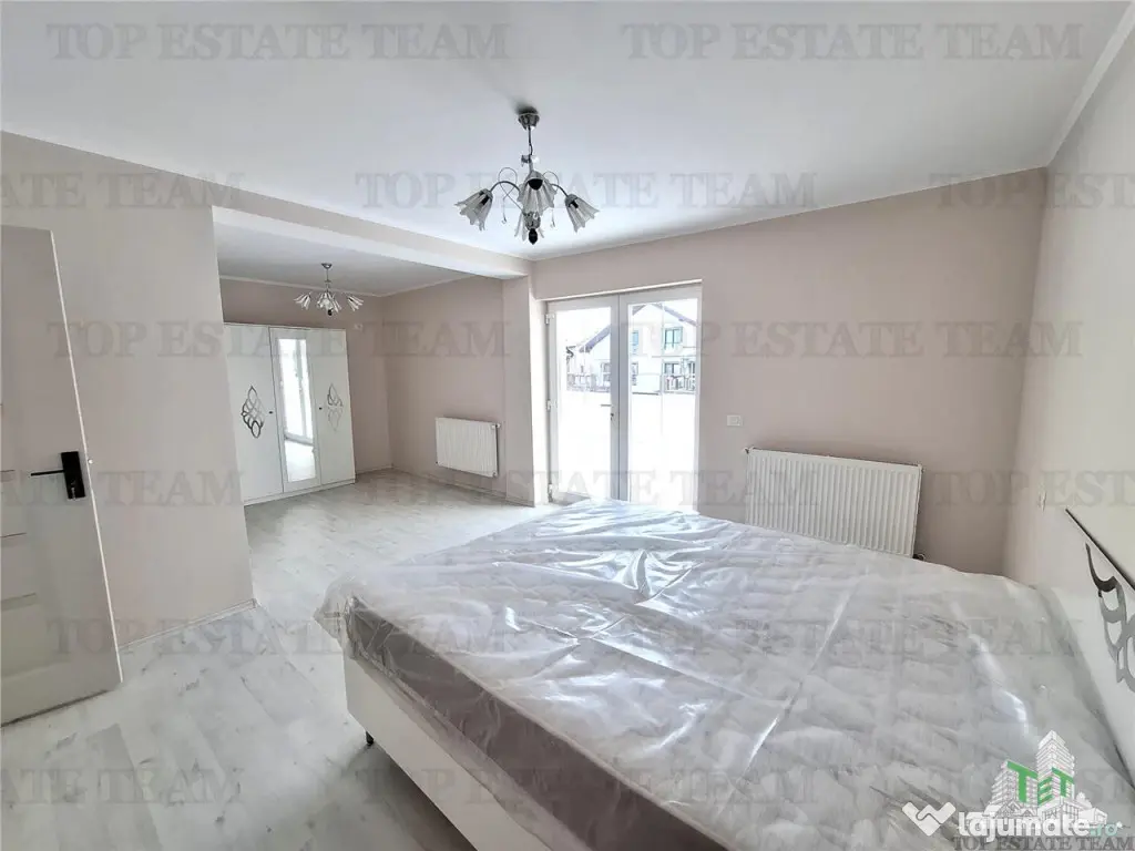 Oportunitate/ Vila spatioasa Familie/Complex Crevedia