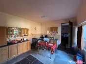 Casa Solida, pentru Familie extinsa, cu Gradina si Teren, D 