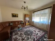 Casa Solida, pentru Familie extinsa, cu Gradina si Teren, D 