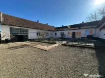 Casa Solida, pentru Familie extinsa, cu Gradina si Teren, D