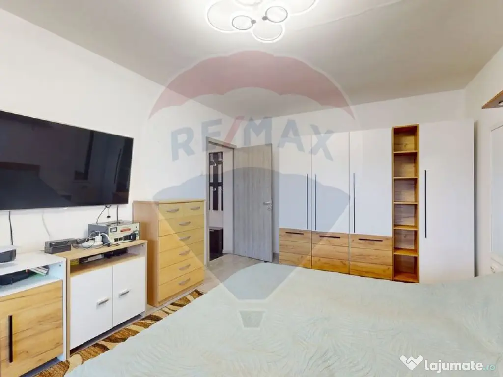 Apartament 3 camere | 81 mp | Parcare | Priveliște superbă