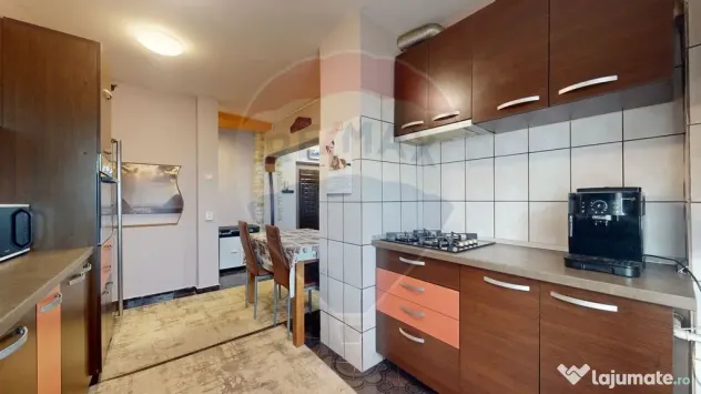 Apartament 3 camere | 81 mp | Parcare | Priveliște superbă