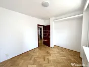 Vila 8 camere vis a vis de Piata Floreasca, garaj, curte pro 