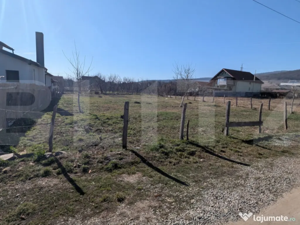 Teren de vanzare, 600 mp, zona Micești