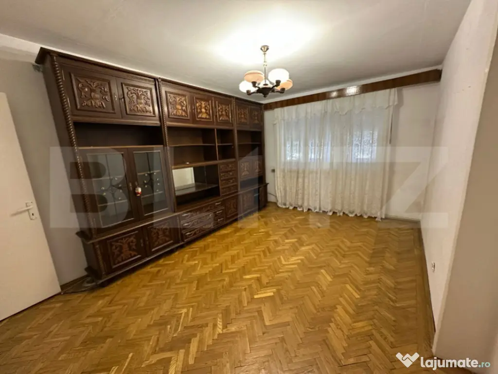 Apartament 3 camere decomandat, zona Nicolae Balcescu