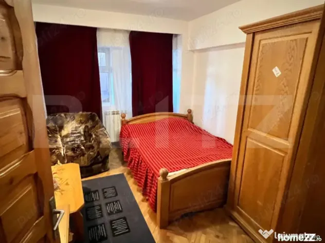 Apartament ultra central, 4 cumare, cu priveliste pe centru - Targu Jiu (Gorj)