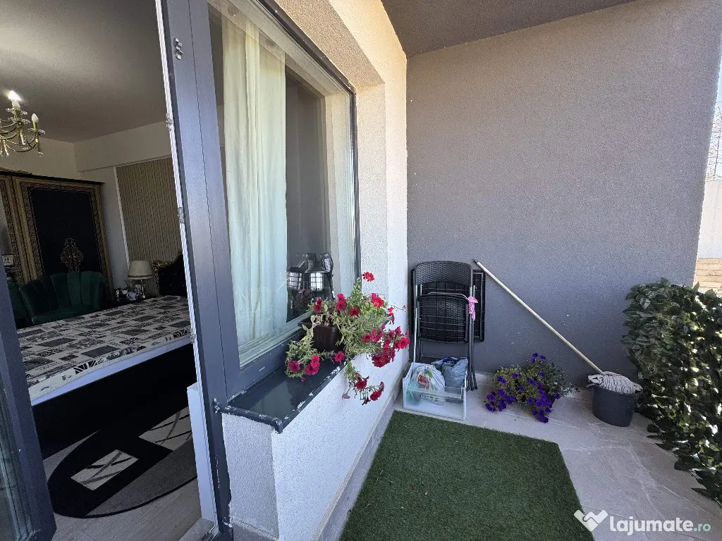 2 cam, etaj 2, 46 mp, decomandat, bloc nou, str. Recea, cu loc de parc