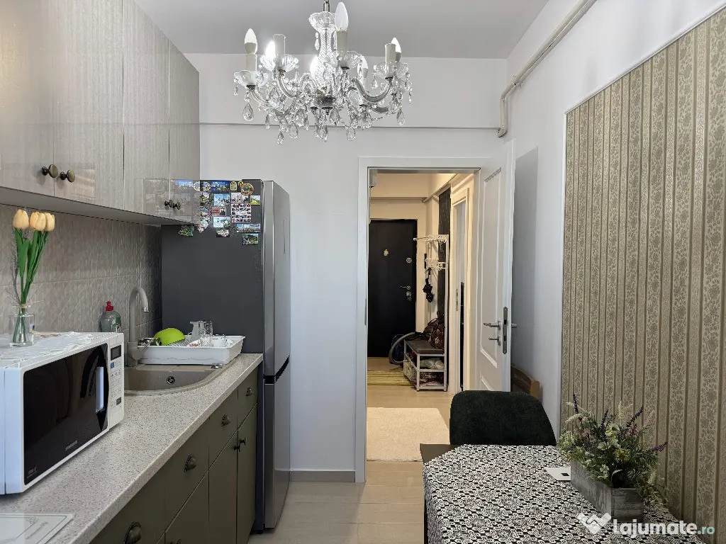 2 cam, etaj 2, 46 mp, decomandat, bloc nou, str. Recea, cu loc de parc