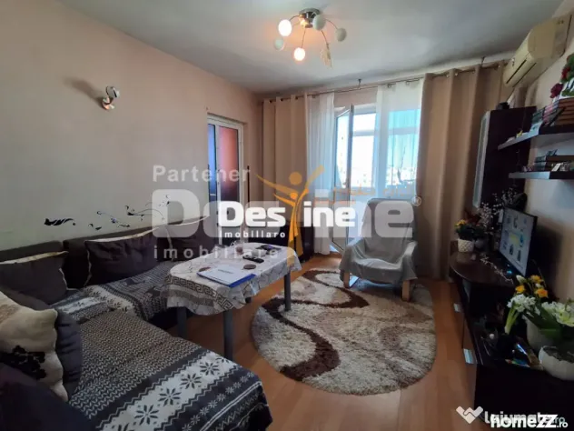Apartament 3 camere, semidecomandat, Alexandru Cel Bun, 89.