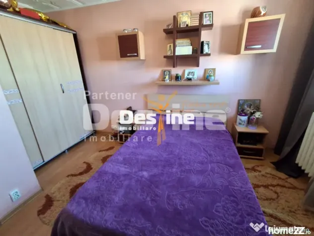 Apartament 3 camere, semidecomandat, Alexandru Cel Bun, 89.