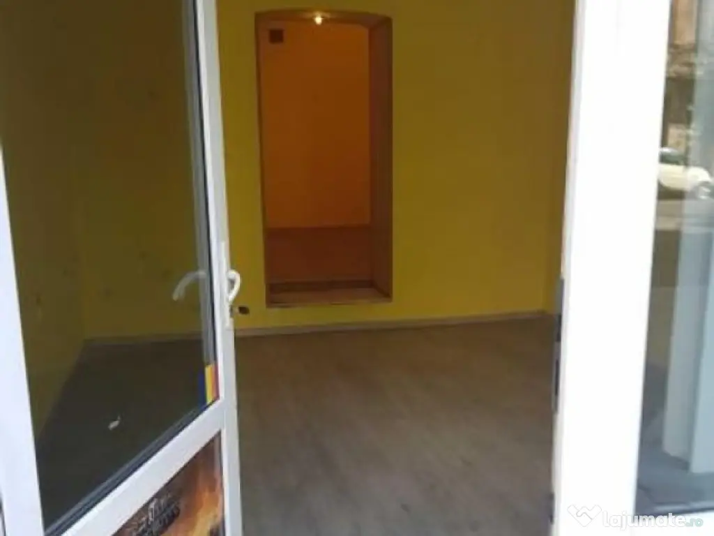 Spatiu comercial Kogalniceanu stradal 50 mp fara risc sei...