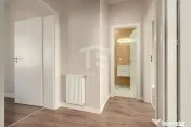 Case 140mp cu parcare și curte în cartier privat Str Ti... 