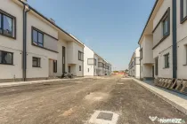 Case Noi P+1+M 140 mp utili Curte+Parcare Tiparniței Sect 5