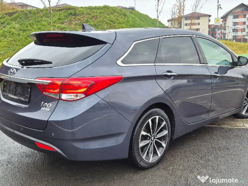 Hyundai i40 Platin+ Facelift 1.7CRDi 141cp Automat 7+1 Viteze Ventilatie Camere