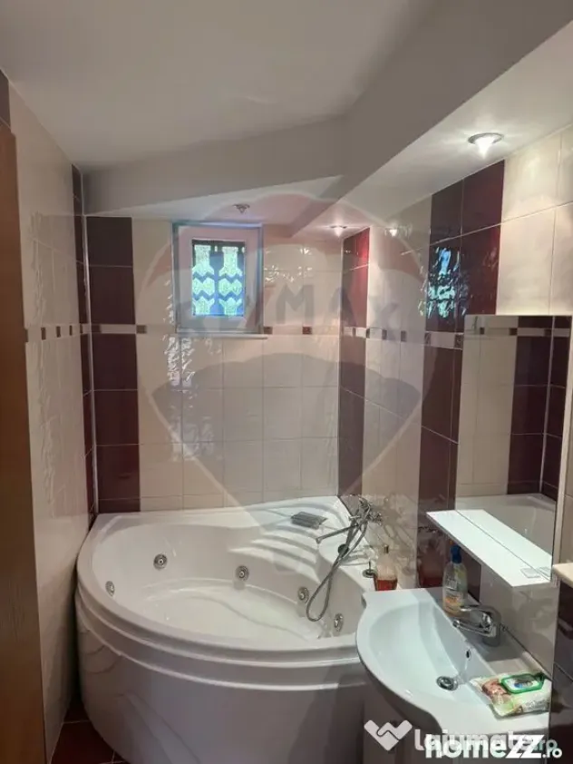 DE INCHIRIAT APARTAMENT LUX zona Vivo Mall - Baia Mare (Maramures)