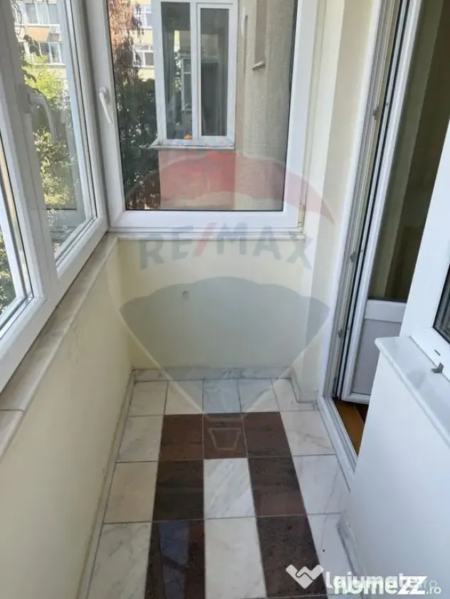 DE INCHIRIAT APARTAMENT LUX zona Vivo Mall - Baia Mare (Maramures)