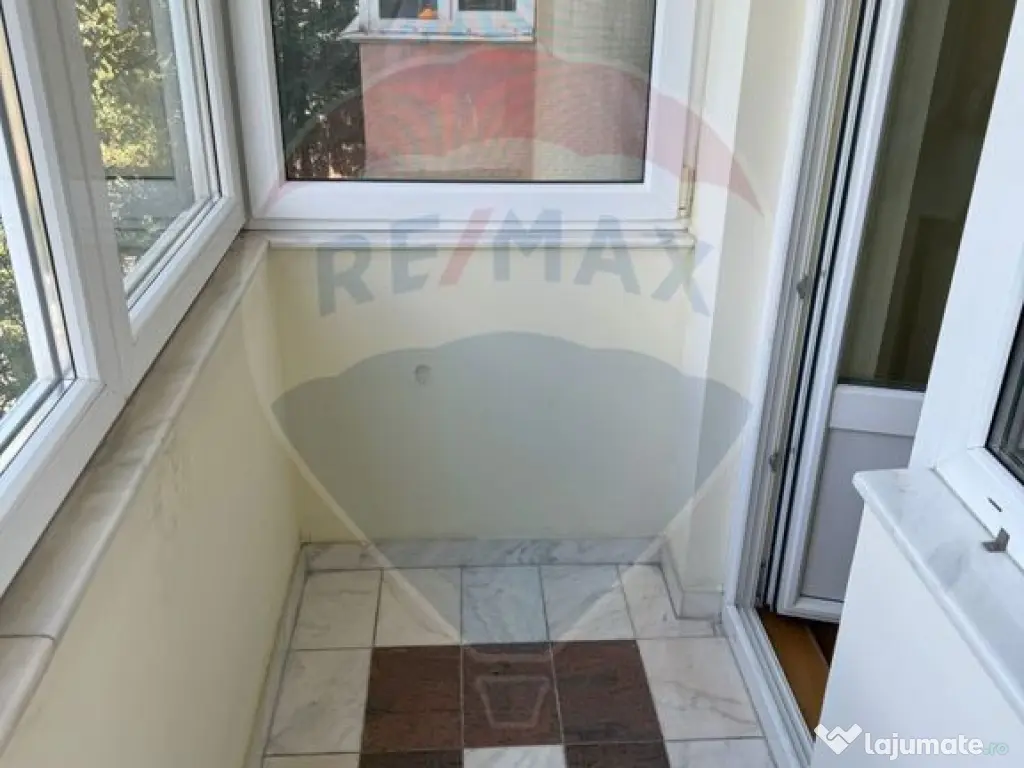 DE INCHIRIAT APARTAMENT LUX zona Vivo Mall