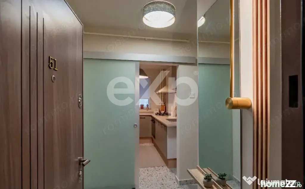 De vânzare apartament 2 camere decomandate, Zona Tic-tac, e
