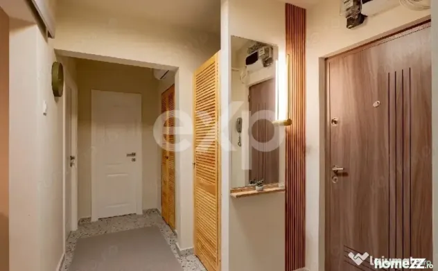 De vânzare apartament 2 camere decomandate, Zona Tic-tac, e