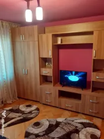 Închiriez garsoniera în zona Lăpuș