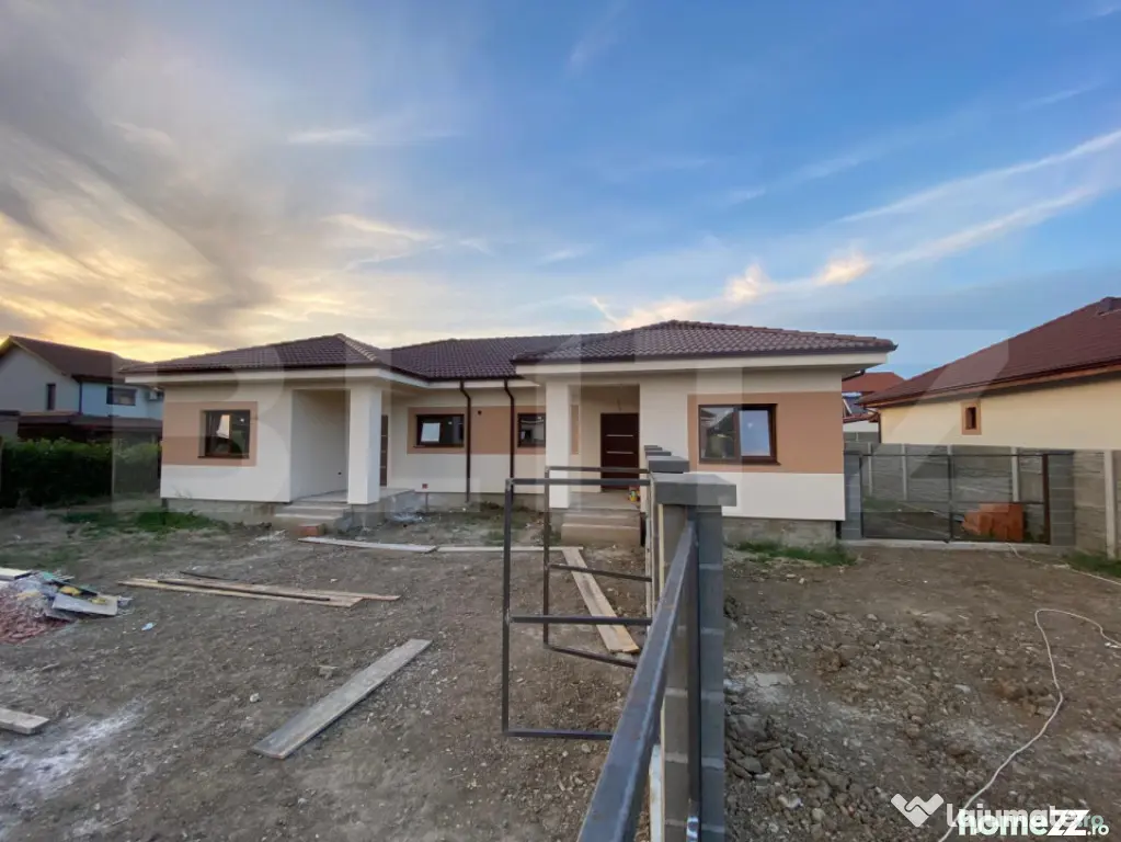 Duplex parter 3 camere 72 mp, terasă 15mp curte 310 mp, Mos