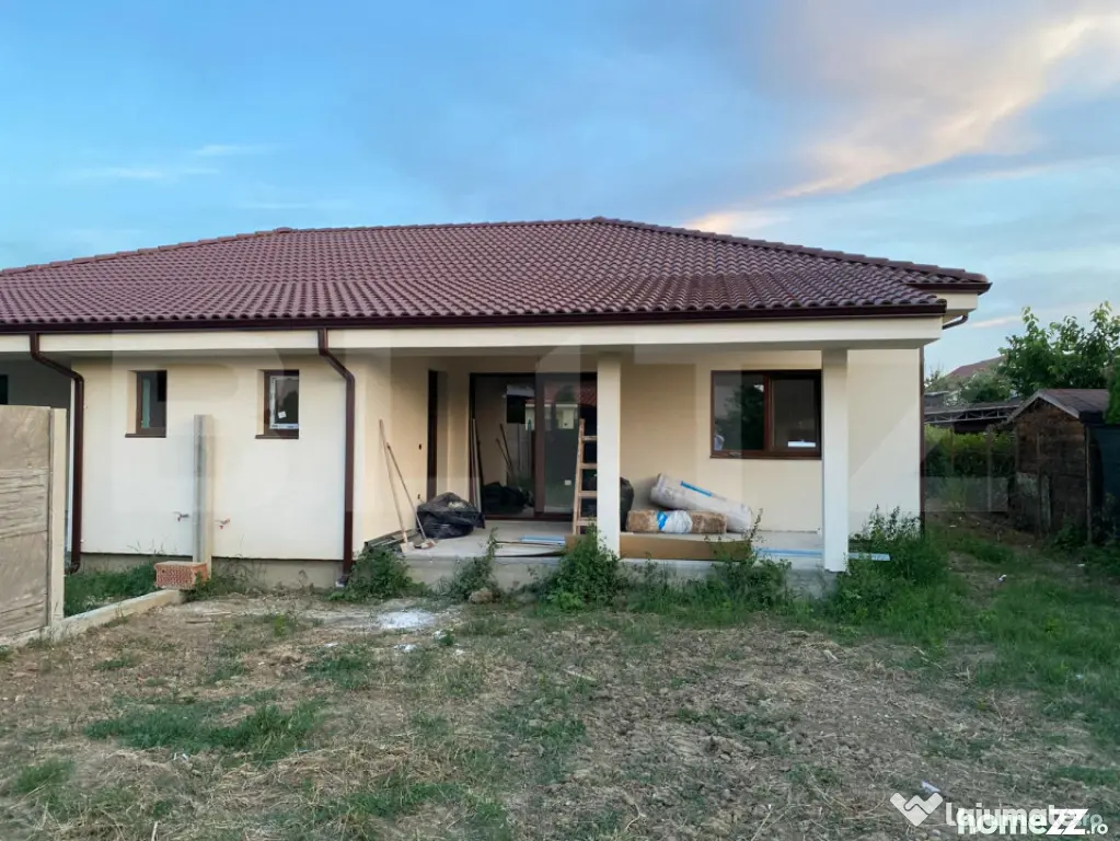 Duplex parter 3 camere 72 mp, terasă 15mp curte 310 mp, Mos