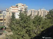 Vand apartament 2 camere decomandat Deva, Bld. Balcescu, 22 Decembrie 