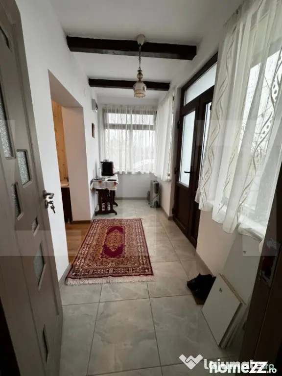 Casă individuală modernă - orașului Săveni