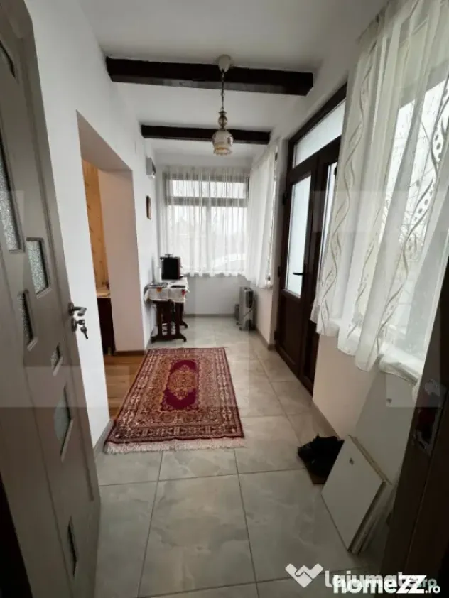 Casă individuală modernă - orașului Săveni