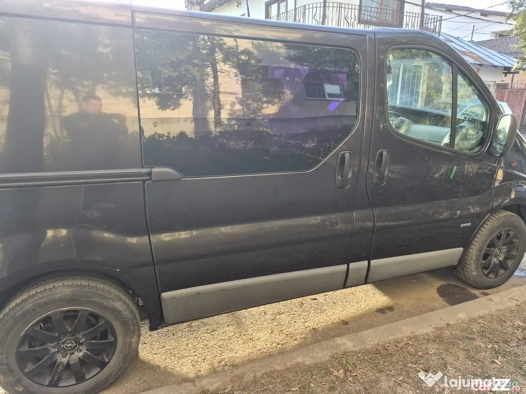 Opel Vivaro mixt