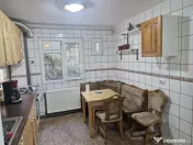 3 camere Titan, centrală, inst. schimb., an 1969, metrou, 6 