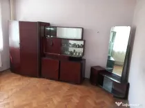 Apartament 2 camere, bucătărie separată, baie, hol, balcon și boxă la subsol. Simion Bărnuțiu