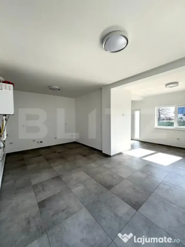 Casă tip Duplex, 80 mp, 200 mp teren, zona Lisaura