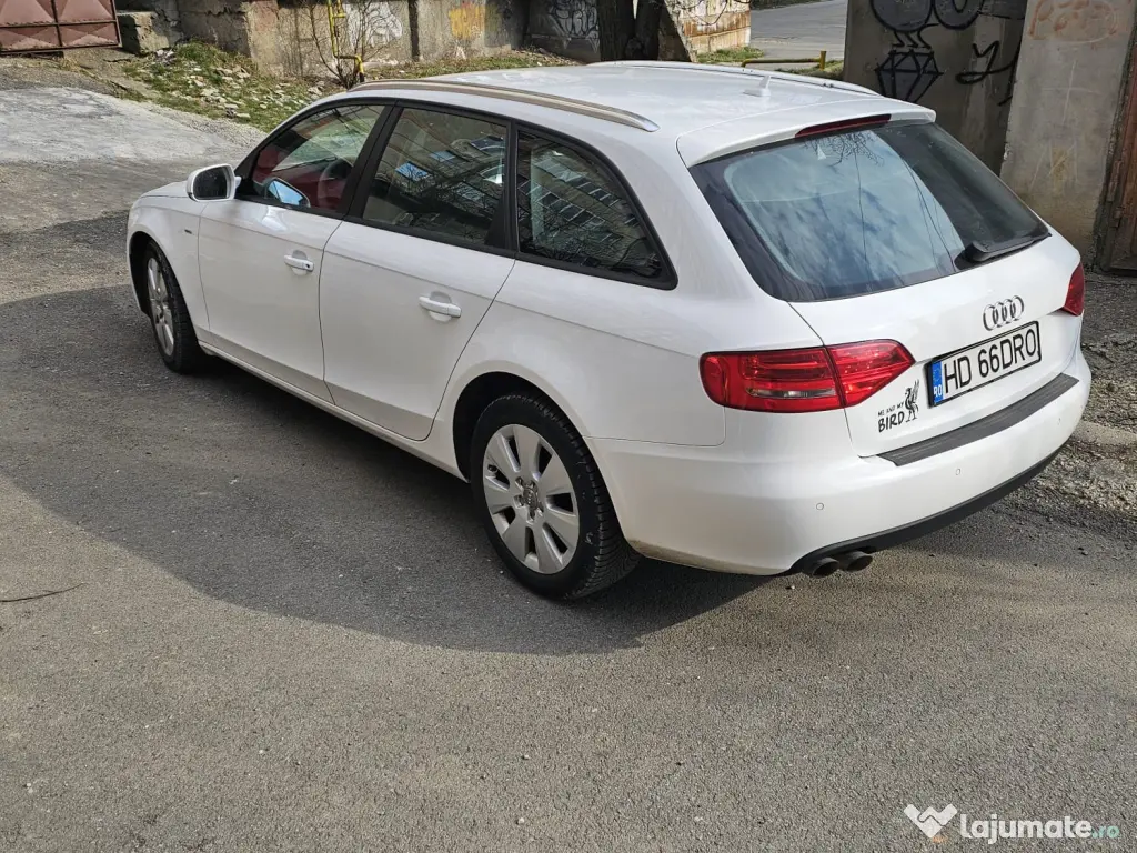 AUDI A4 B8 AVANT 2012