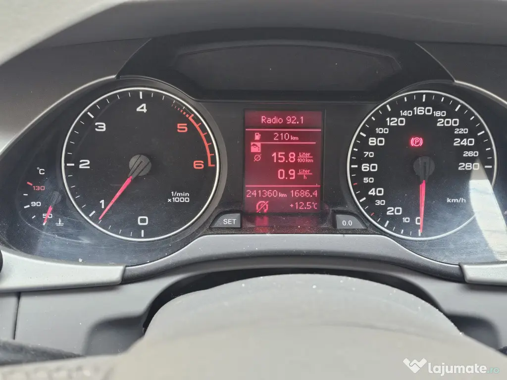 AUDI A4 B8 AVANT 2012