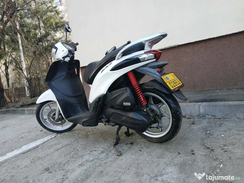 Scuter Piaggio Liberty S
