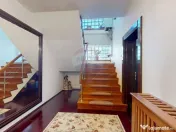 Vilă individuală solidă | Potential business| Tractoru... 