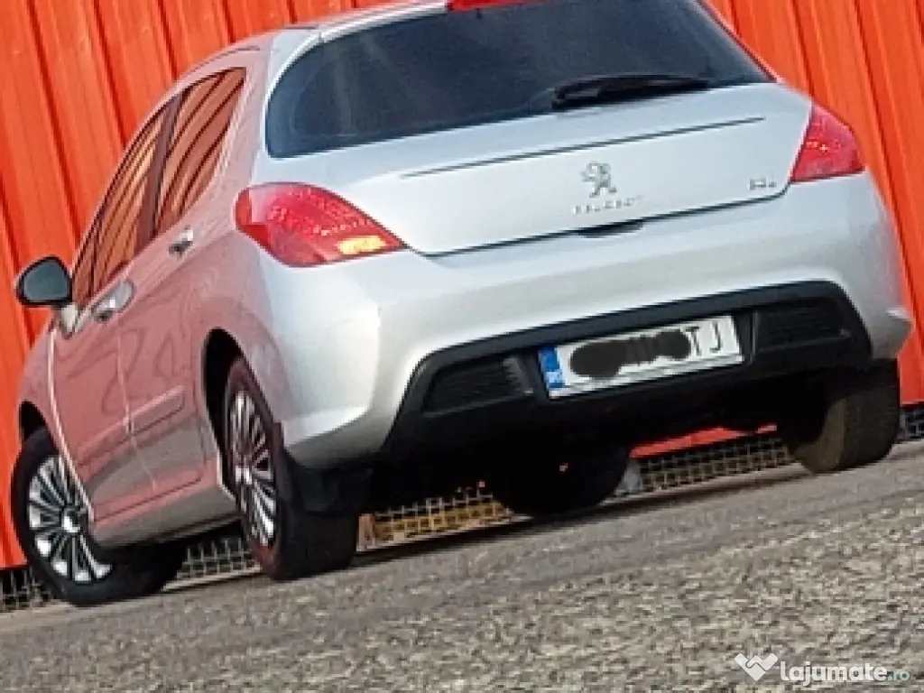 Peugeot 308* 2012 * 16 diesel. Km 215000