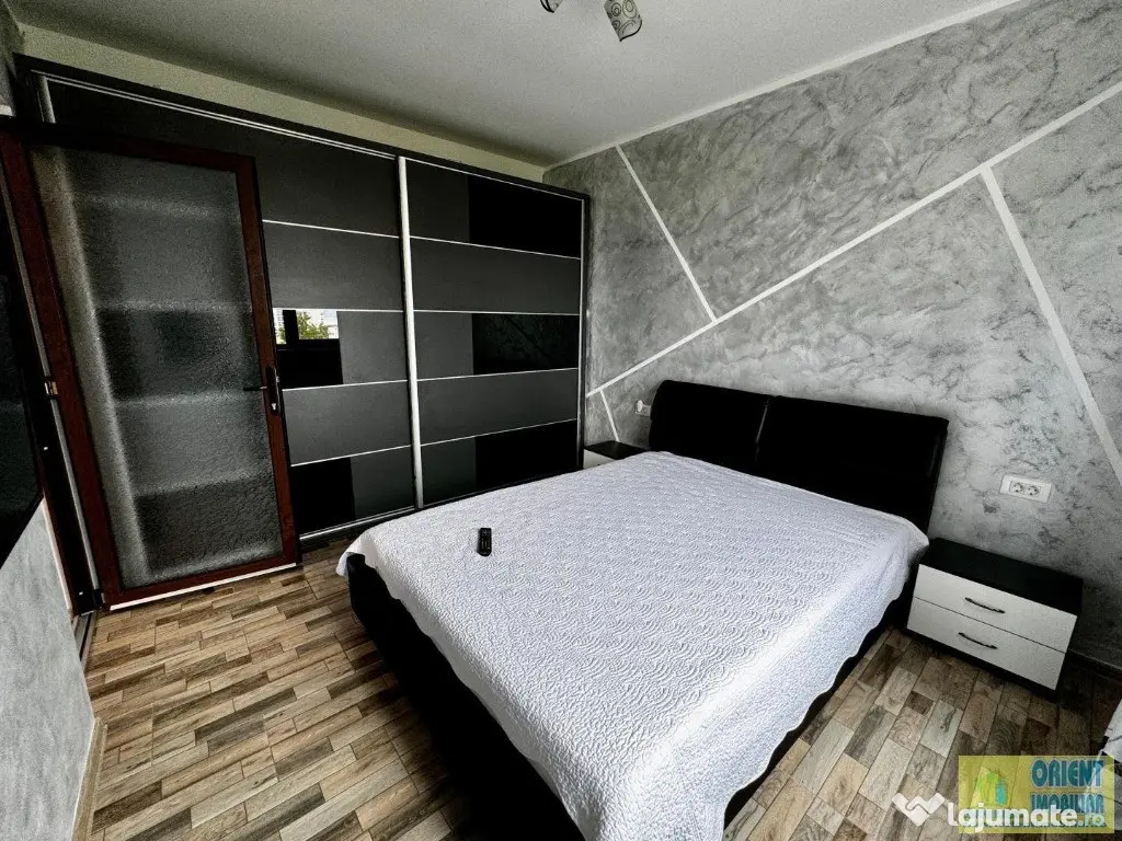 De vanzare apartament 2 camere, decomandat in Mamaia Nord, mobilat