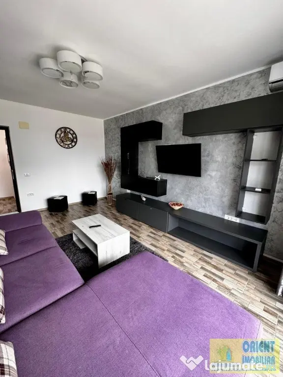 De vanzare apartament 2 camere, decomandat in Mamaia Nord, mobilat