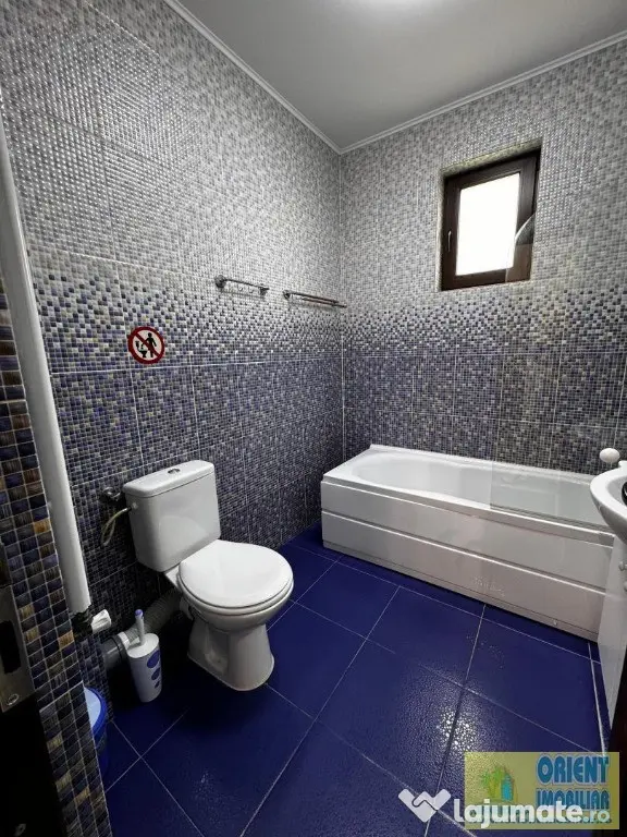 De vanzare apartament 2 camere, decomandat in Mamaia Nord, mobilat