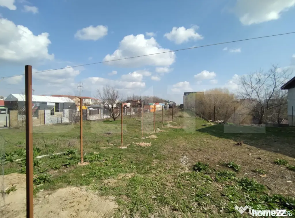 Teren intravilan, 1275 mp, 12,5 m deschidere, strada Potelu - Craiova (Dolj)